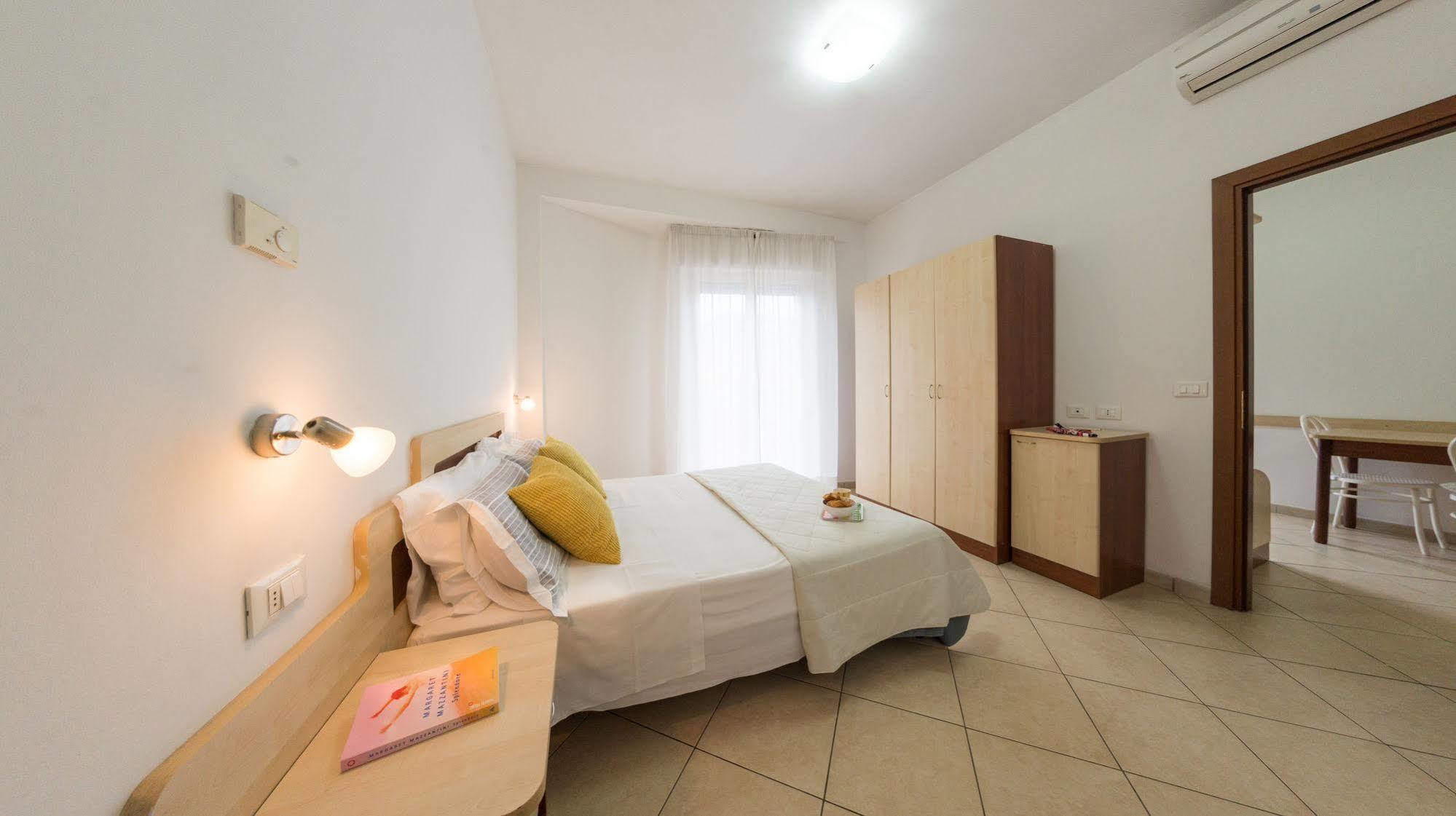 Residence Mediterraneo Rimini Exteriér fotografie